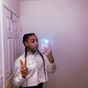 Meet your Posher, Abrielle